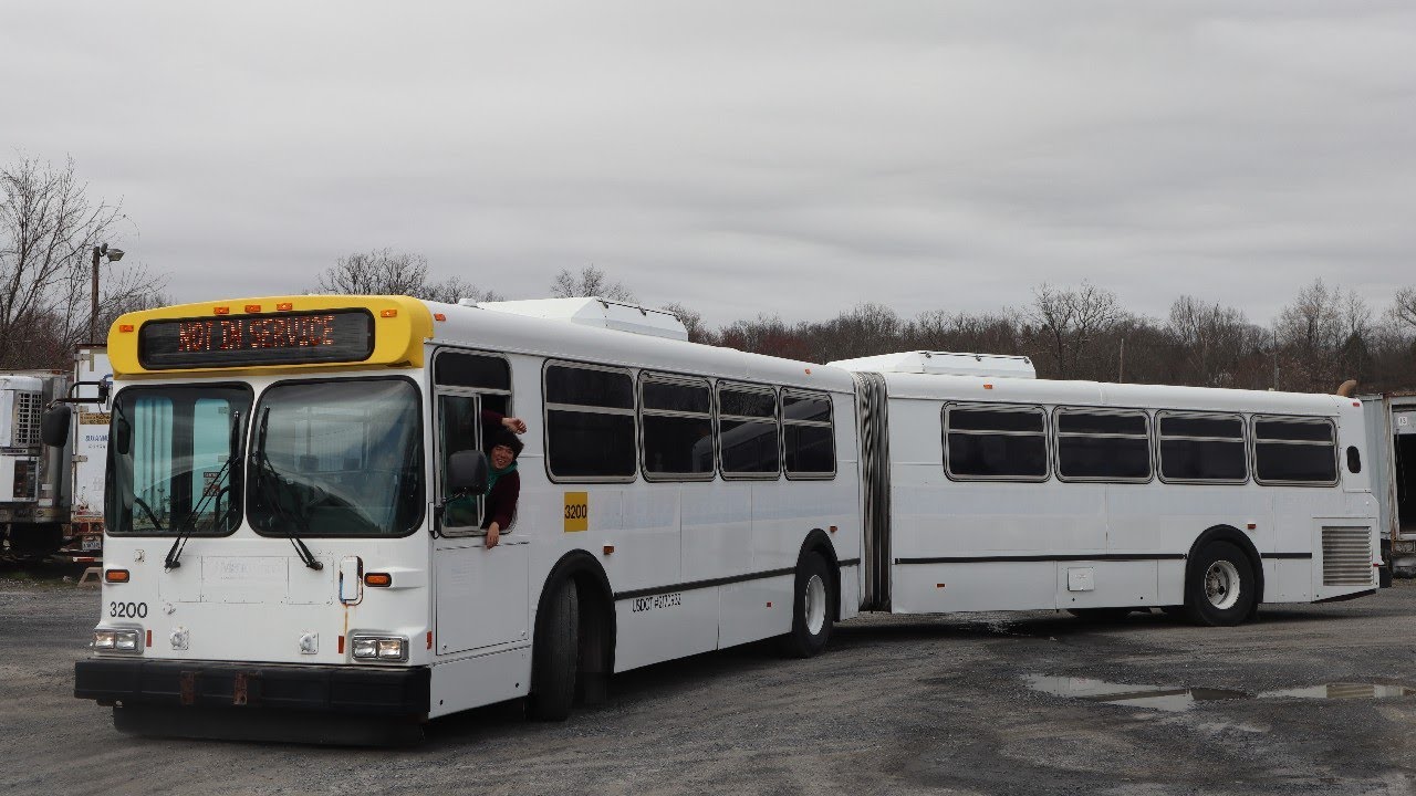 Riding a 2006 New Flyer D60HF!