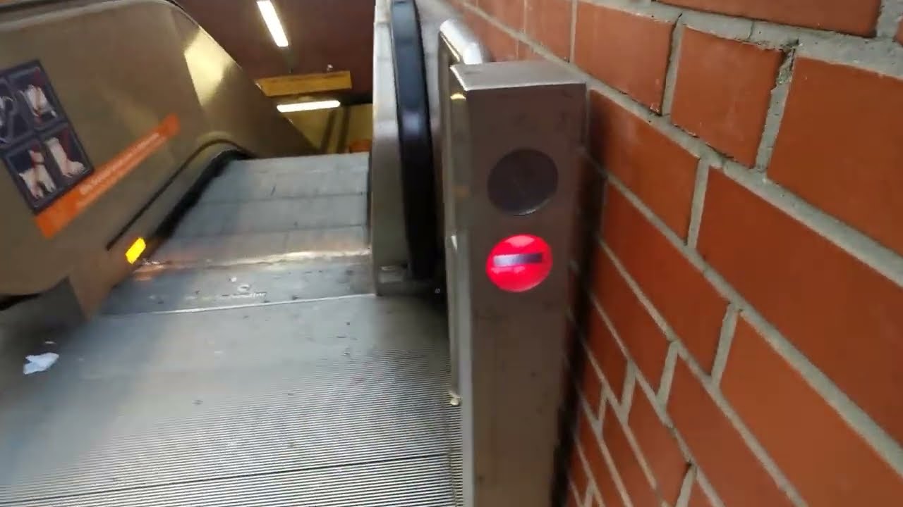Schindler Rolltreppen im S-Bahnhof Dortmund Lütgendortmund.