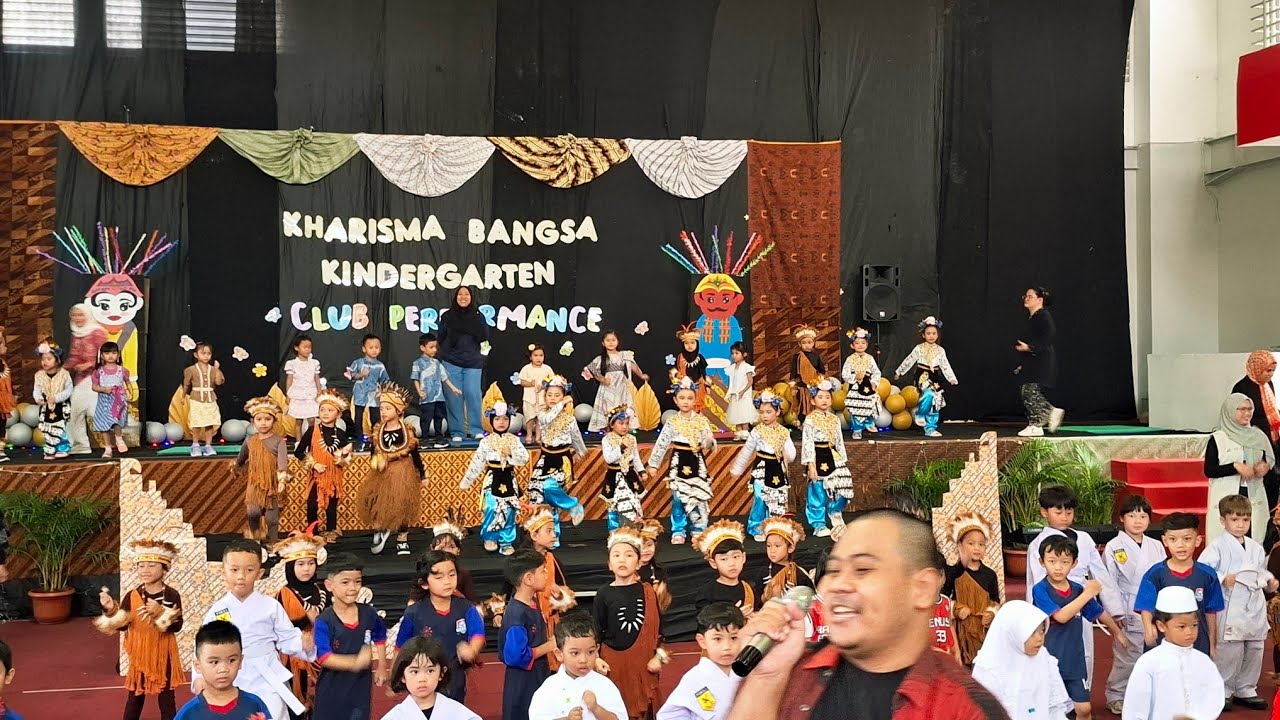 Performance Hanna and Friends