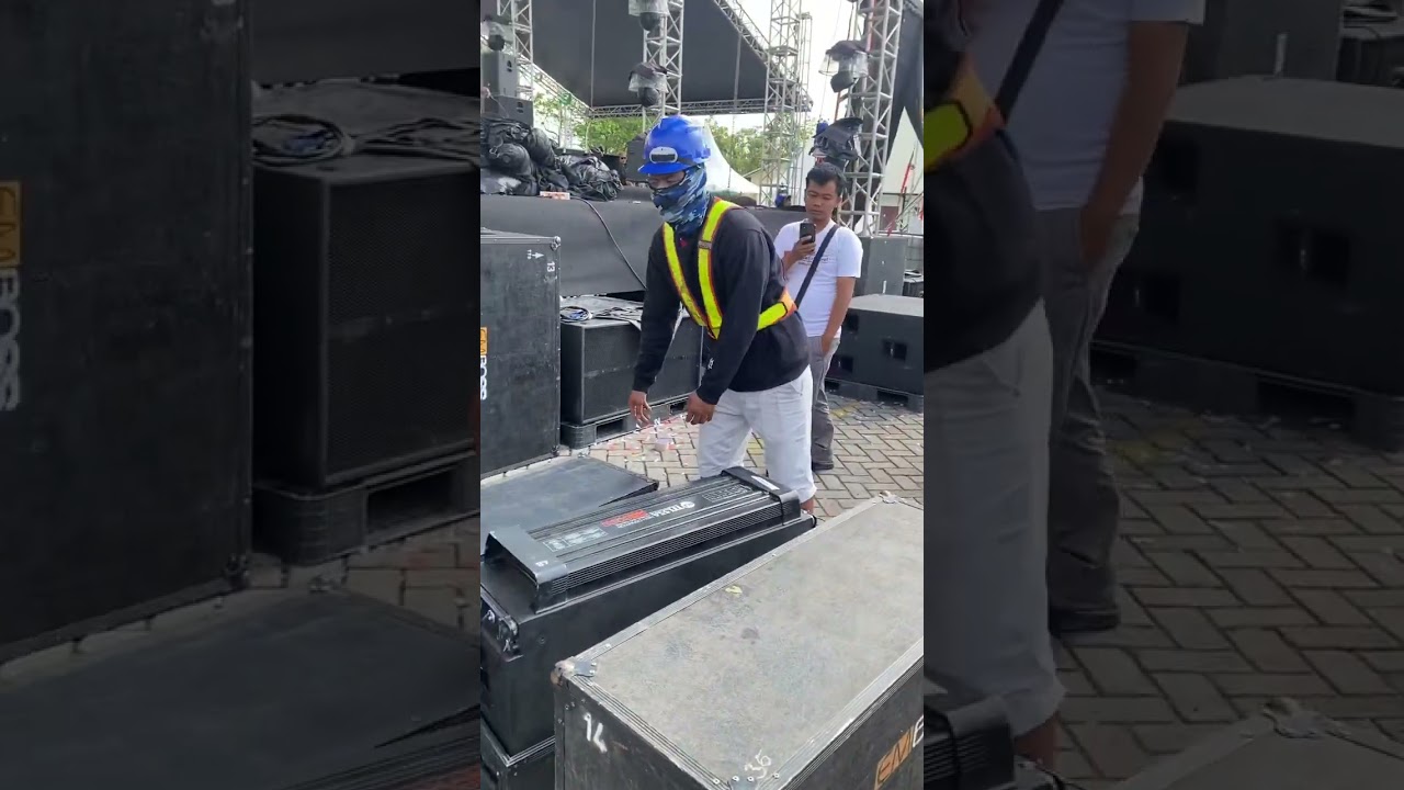 Linearray rcf audio di buka