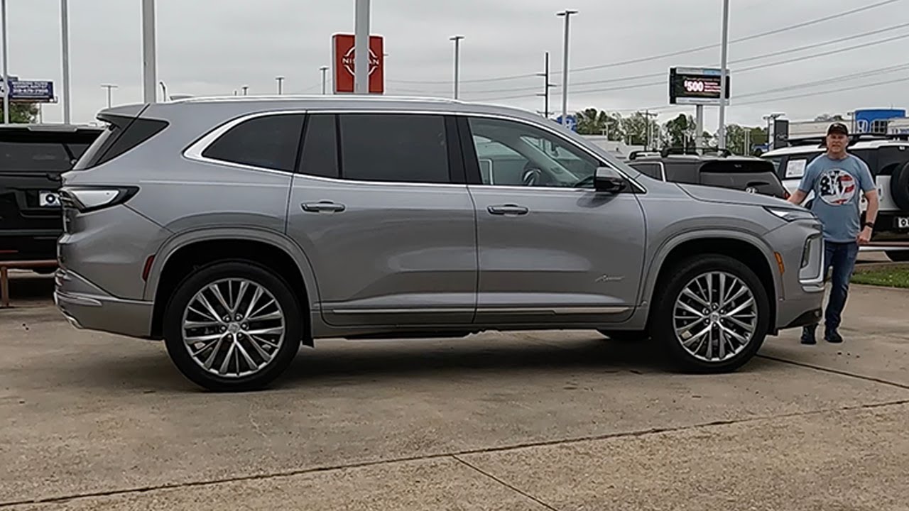 2025 Buick Enclave Avenir - Will You Be SURPRISED At What It Has To Offer?