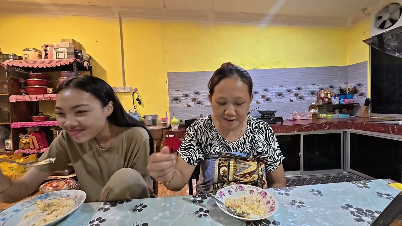 Kakak Umang Masak Nasi Goreng Telur Asin Sedap😋💗