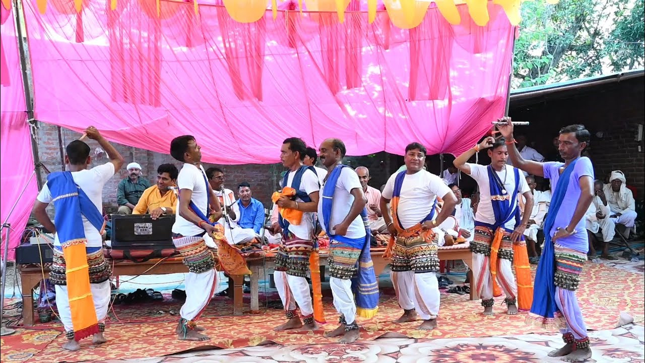 बिरहा गायक ।।उदय राज यादव। के नाती के बारहवीं कार्यक्रम में एक साथ सात ~सात कलाकारों का फरूवाही नाच।