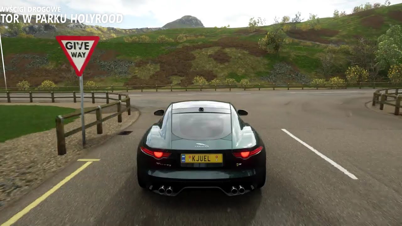 Forza Horizon 4 - Chill drive in Jaguar F-TYPE R Coupé