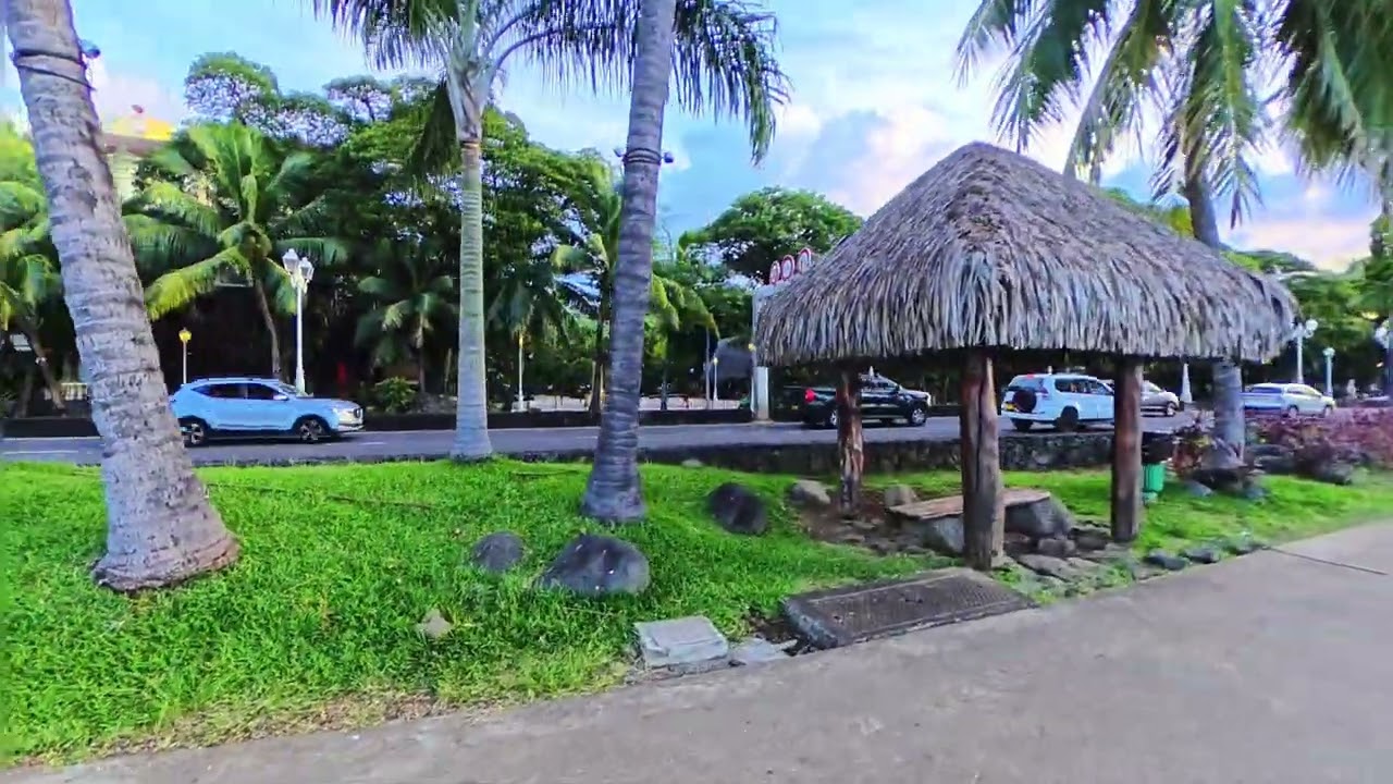 Walking in Papeete, French Polynesia 🇵🇫