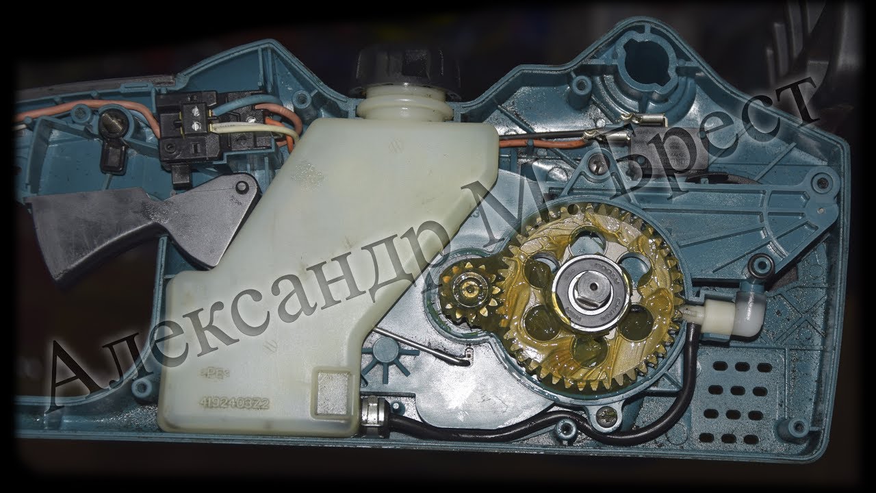 Makita UC3520A искрят щётки \ Как поменять ротор \ Ремонт инструмента \ Цепная пила Макита