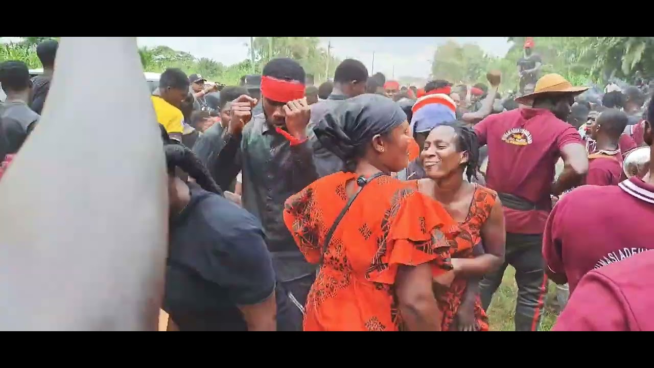 Soloku Special: Wobetwi a, Betwi
