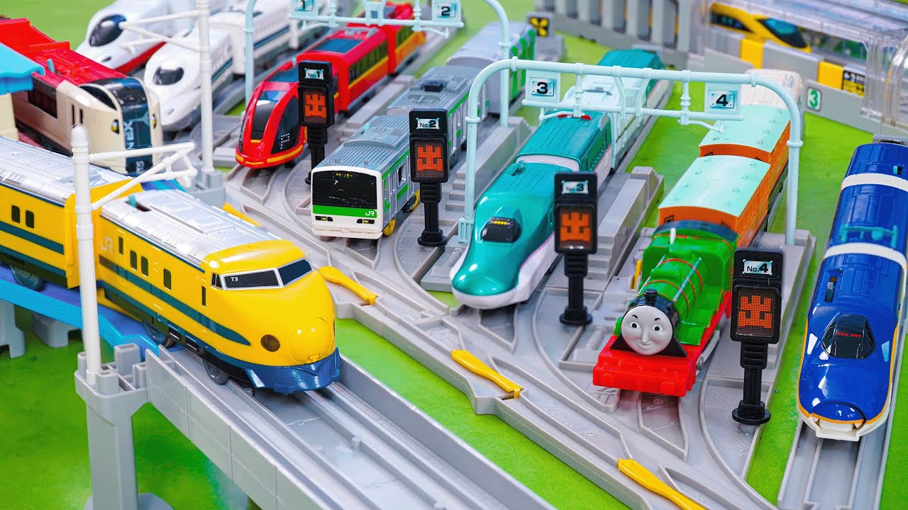 Plarail Shinkansen ☆ Construction Takara Tomy Plarail Mega Station Building & Modern Subway System