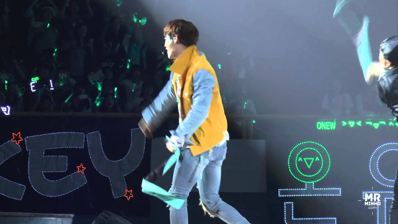 [MRMINHO] 140601 SHINee World III in Shanghai - 321-MRMINHO SUPPORT EVENT