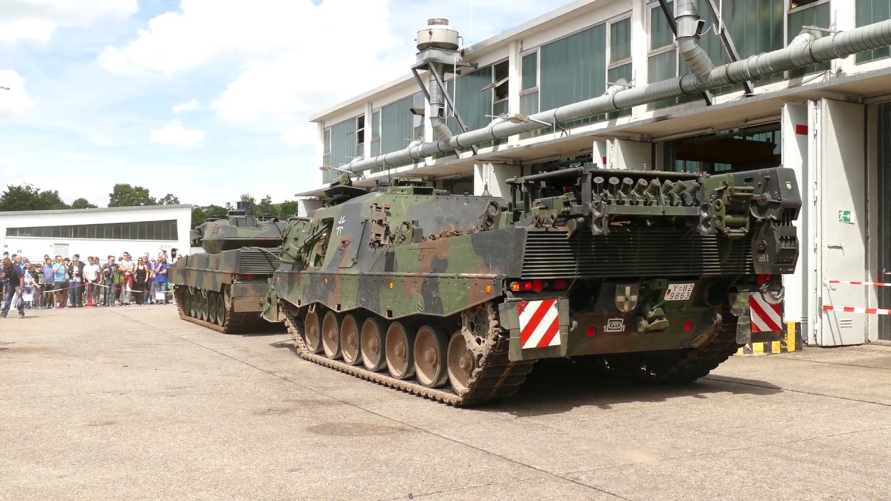Leopard Tanks in Augustdorf - Tag der Bundeswehr 2017