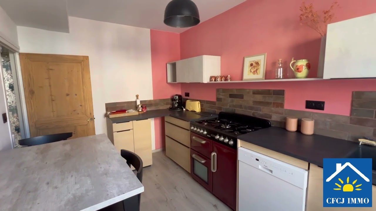 Maison de village T6 avec jardin et garage