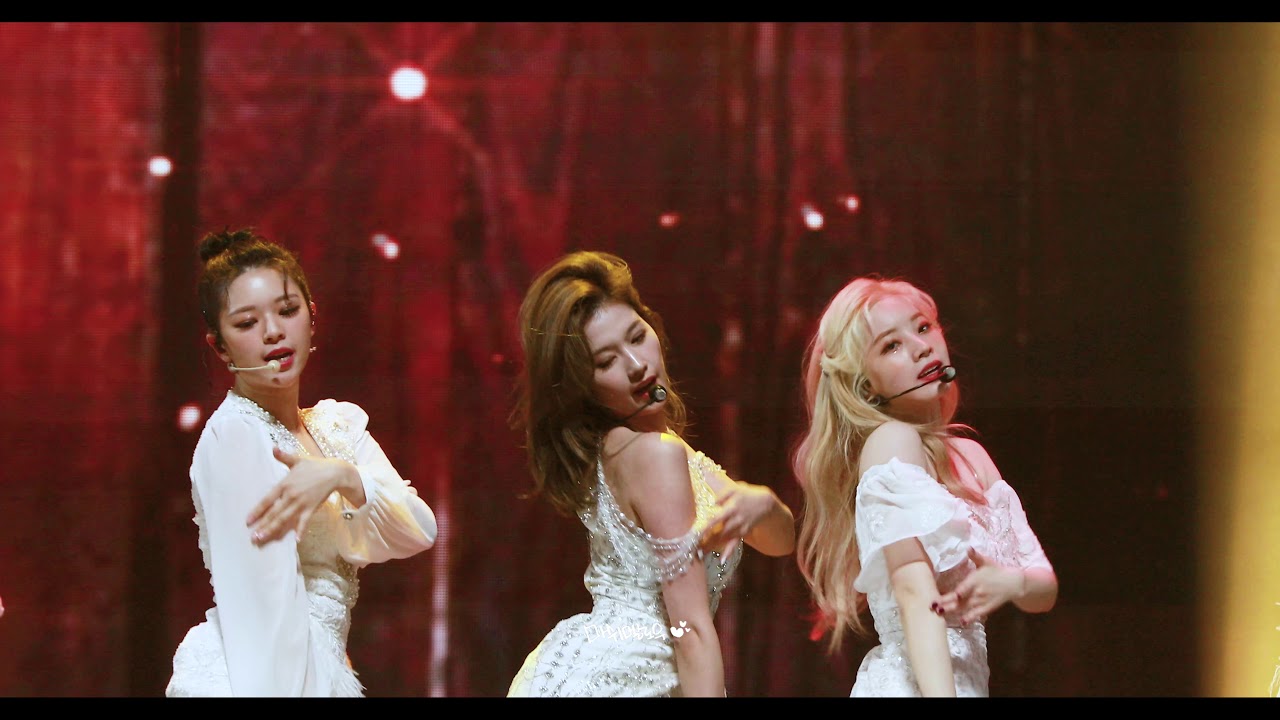 200130 서울가요대상 Feel Special 사나직캠