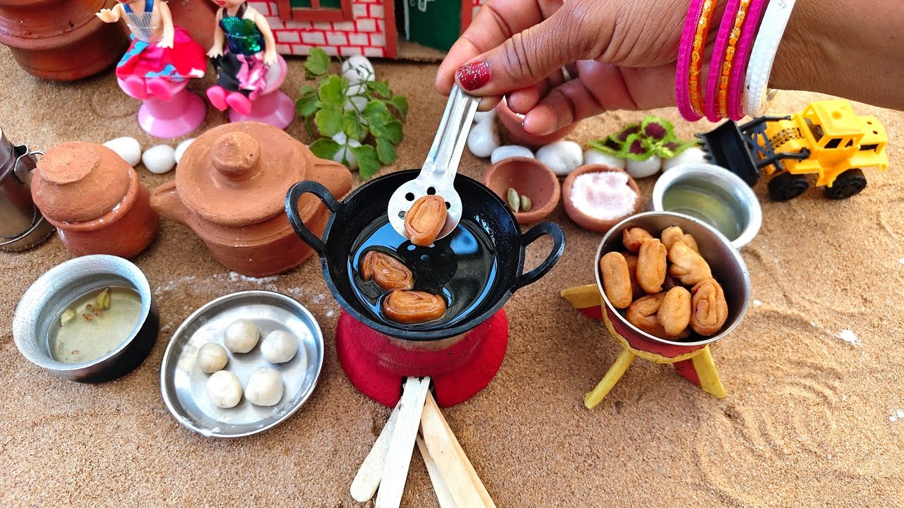 Miniature Khaja | Puri Khaja Recipe | खाजा | Pheni Recipe | New year Celebration | The Tiny Cooking 