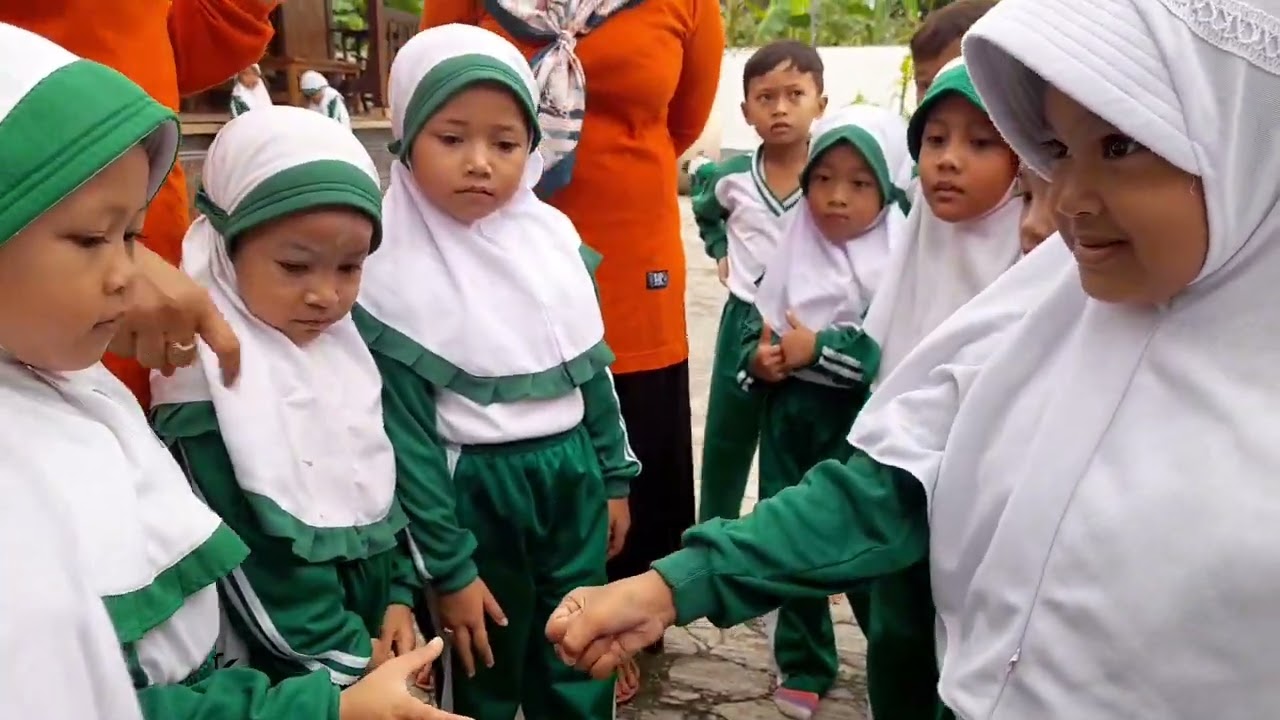 Bermain Gobak sodor,  TkJoglo #harapanibupertiwi #pelitahatiharapanibupertiwi 