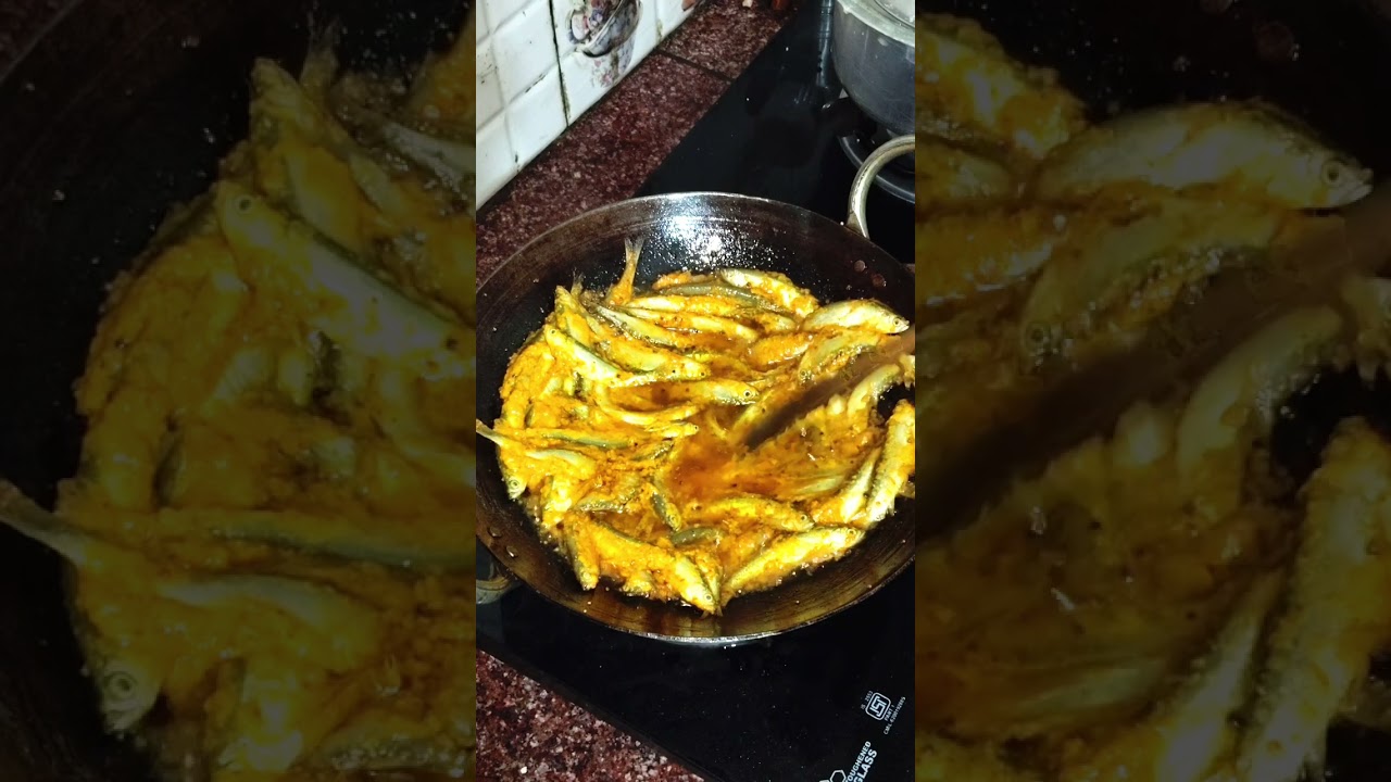 बहुत ही आसान तरीके से बनी हुई बेहद सस्वादिष्ट पारंपरिक तरीके से बिना टूटे छोटी मछली बनाने का तरीका |