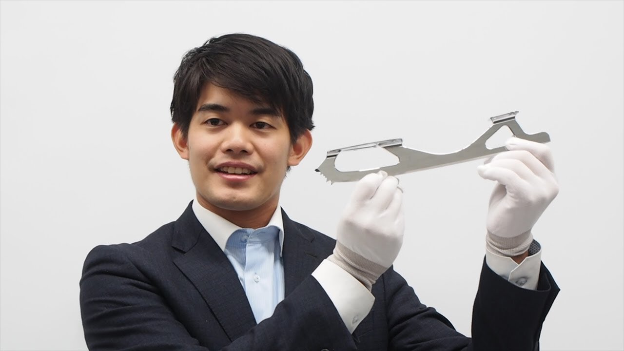 元フィギュア選手の小塚崇彦さん、４回転ジャンプに耐えるスケート靴のブレードを開発