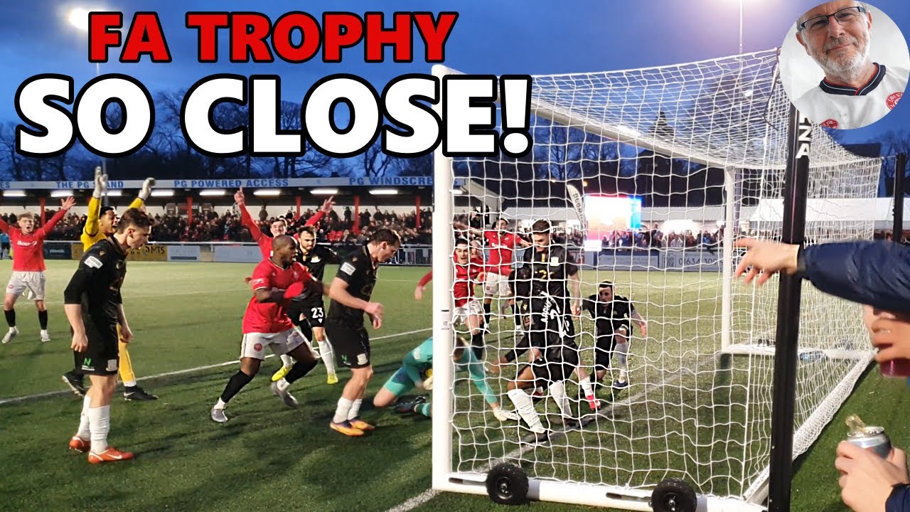 Chatham Town v Southend United - FA Trophy