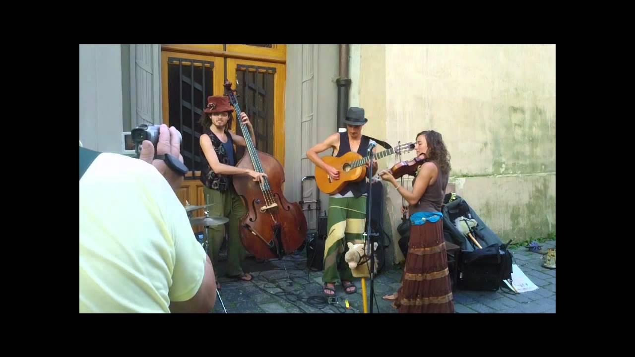 Balcony Players World Busking Tour, Klezmer Drum n Bass in Prague