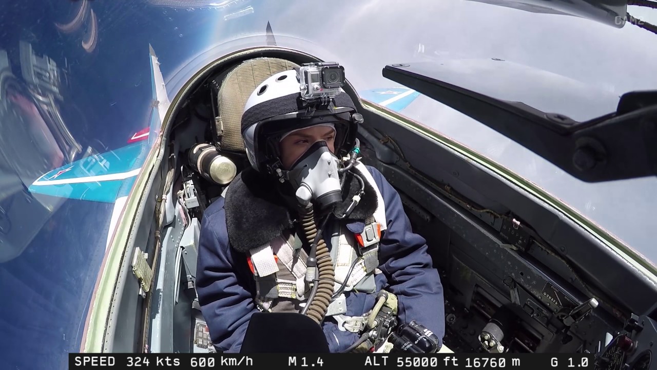 MiG-29スウェーデンガールファイタージェット高高度飛行 - 6