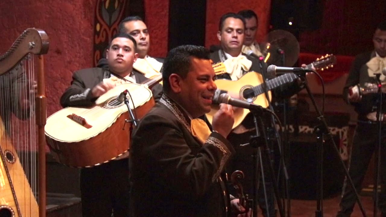 Huasteco - Mariachi Los Camperos & Maestro Guadalupe Flores