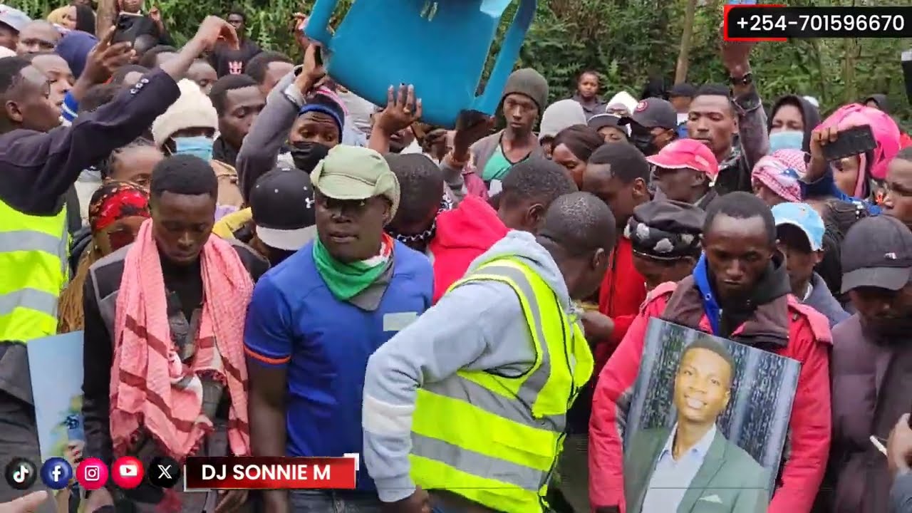 Kufai & other content creators Faint as KK Mwenyewe was being laid to rest 😪😭😭.