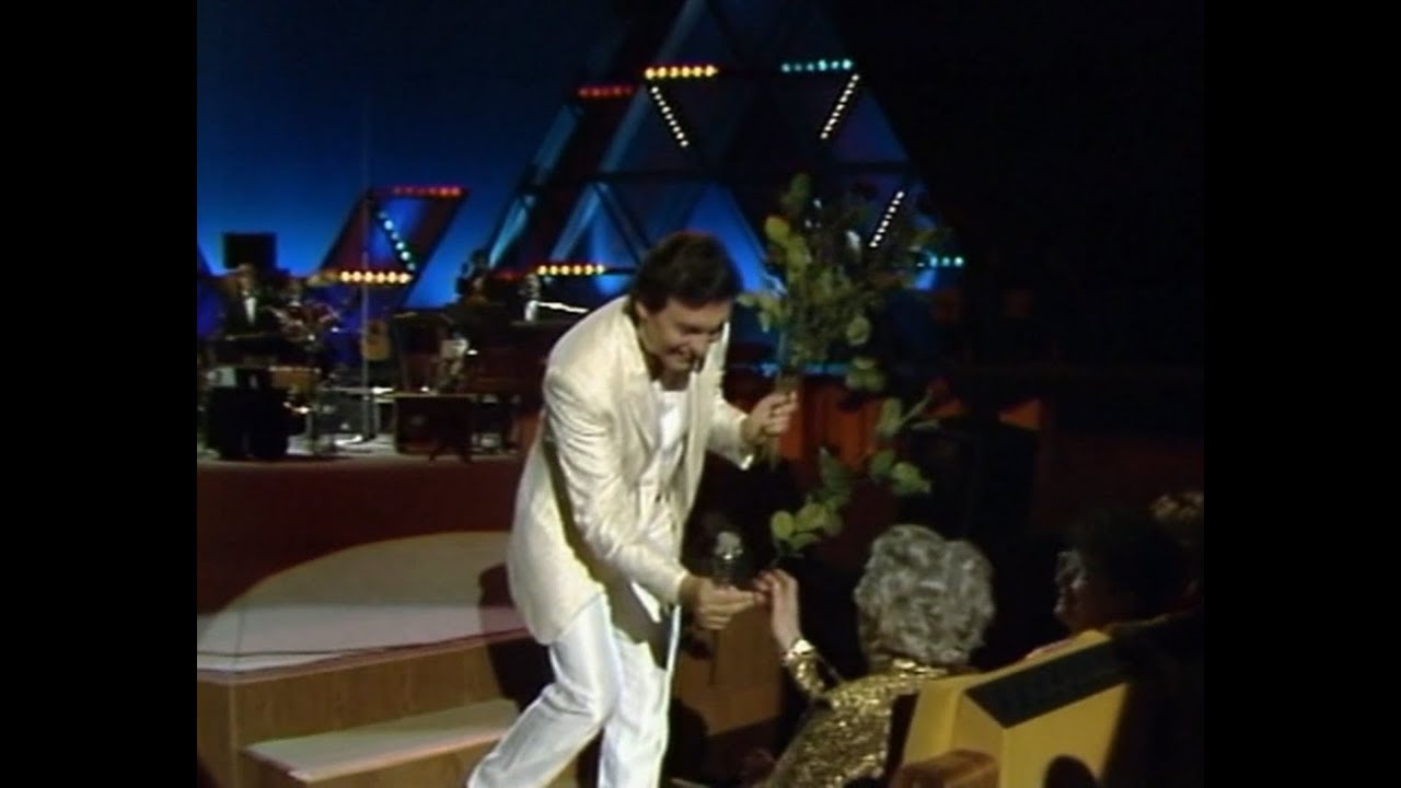 Karel Gott - Palast der Republik '87: Zeit / Congratulations to Berlin's Birthday (750 Years)