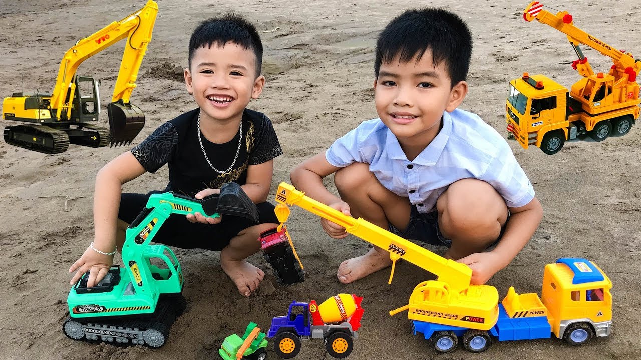 Tr&ograve; Chơi M&aacute;y X&uacute;c M&aacute;y Cẩu Giải Cứu &Ocirc; T&ocirc; V&agrave; Khủng Long Gặp Nạn &hearts; Min Min TV Minh Khoa