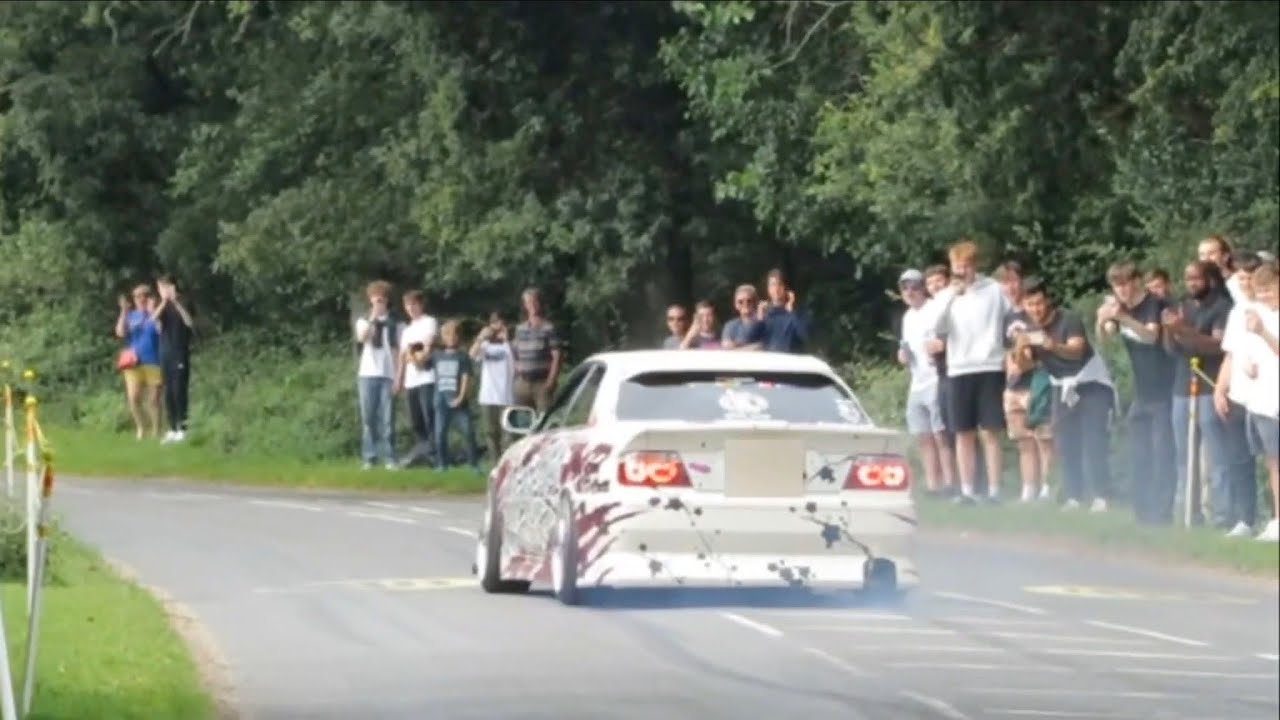 Cars Leaving | Simply Japanese | 2021