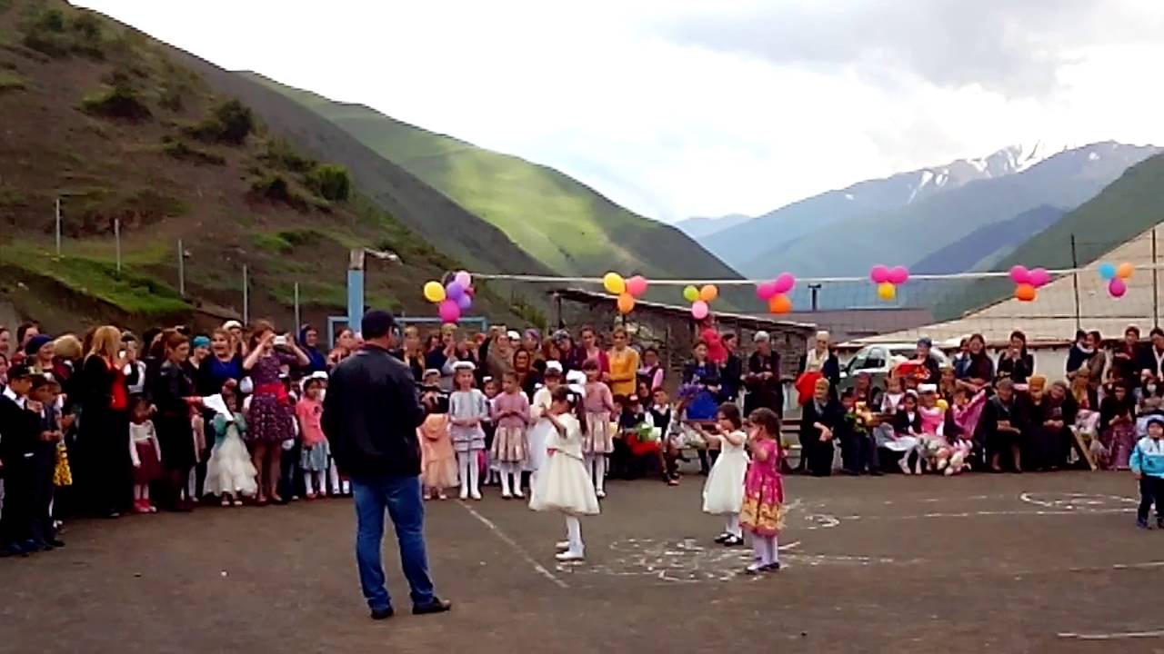 Последний звонок 2016 г.1 класс,с.Аран
