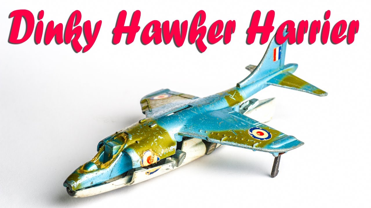 Модель самолета Hawker Harrier № 722 от Dinky Toys, изготовленная на заказ и отреставрированная.