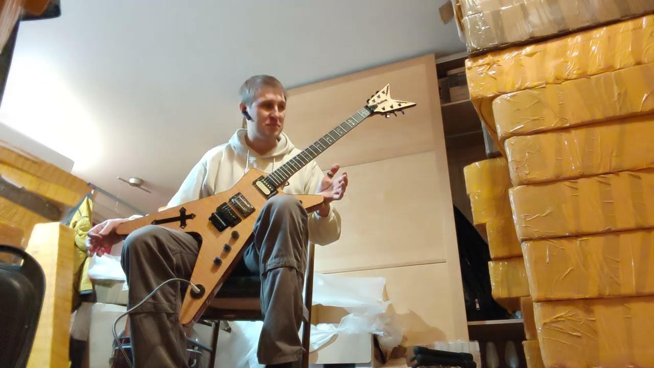 Обзор звука китайской реплики Washburn серии Dime. Ну и заодно флойд подергал.
