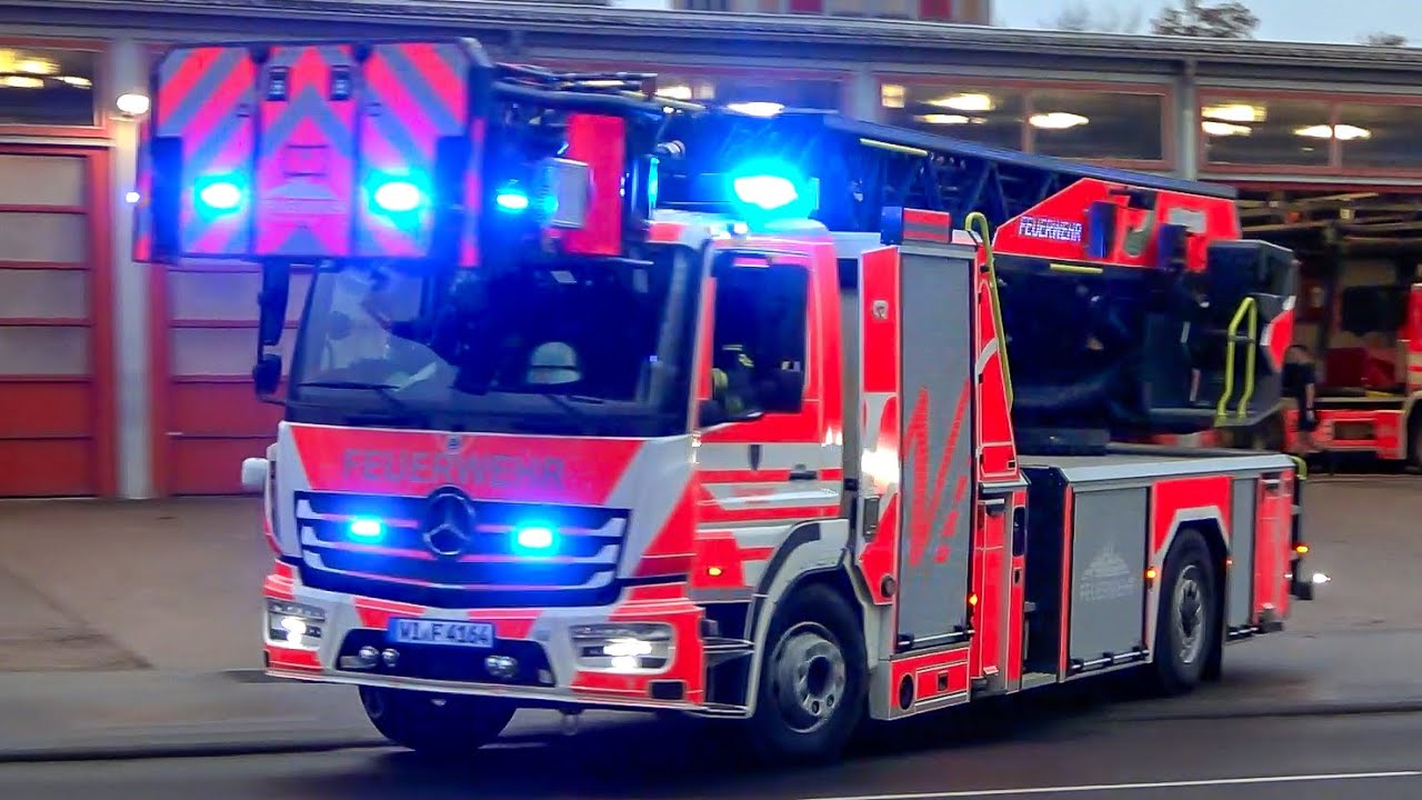 [NEUE DREHLEITER im Einsatz!] - Feuerwehr WIESBADEN rückt mit neuer DL(A)K 23/12 🚒 zum Alarm aus! 🚨🔥