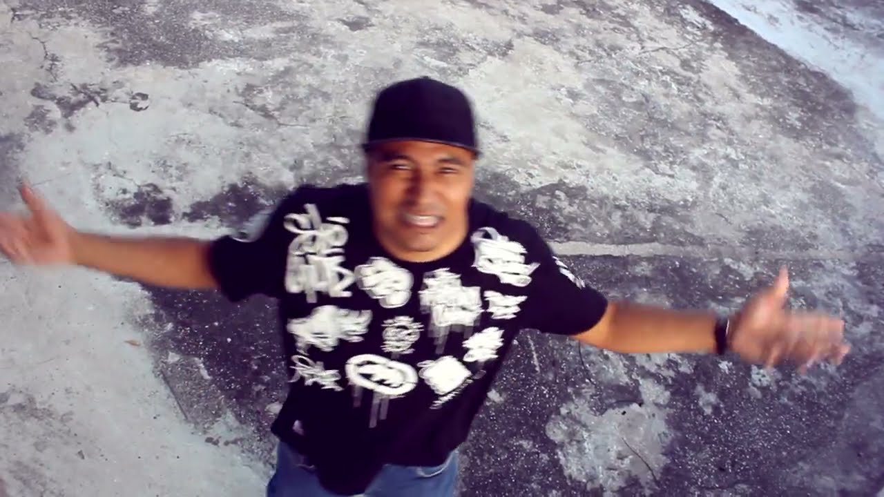 Luminares - Vozes En Mi Mente (Video Oficial)