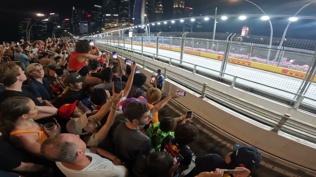 F1 Singapore Grand Prix 2023 | First Lap | Zone 4 Walkabout