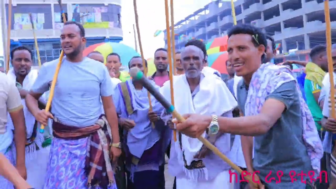#ደግሰው_ደግሰው_ራያ_ደግሰው_አንዲሁም_ራያ_ወሎ ነው በማለት ራያ አላማጣ ቅውጥ ያለ ጭፈራ ሸር ሸር አድርጉት