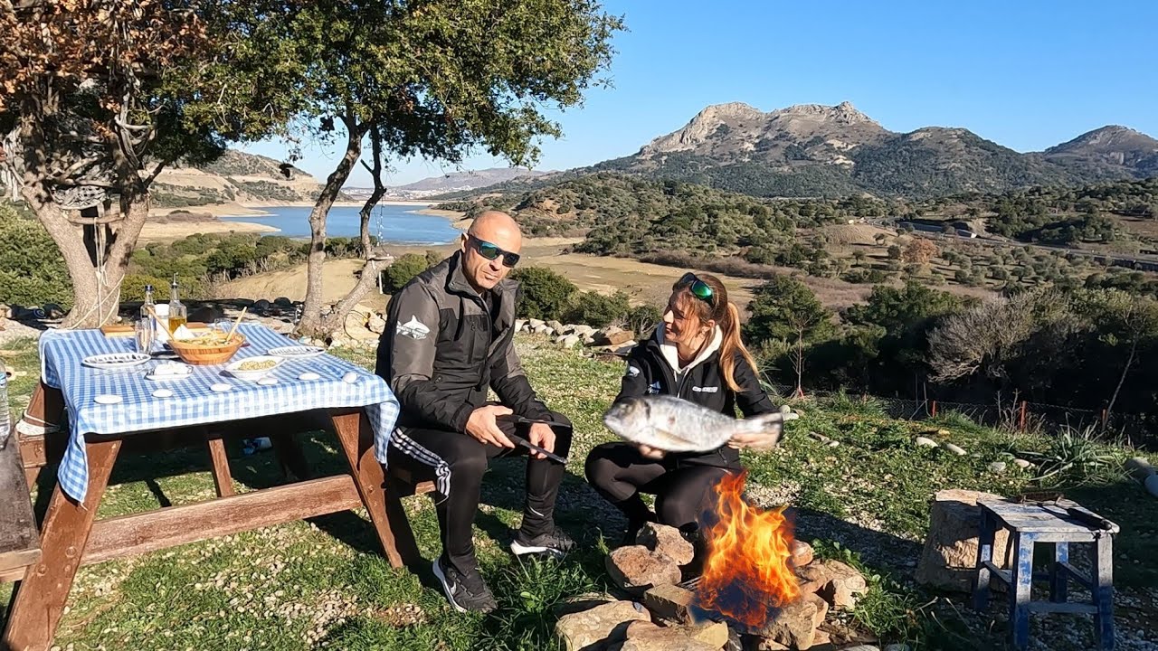 Kışın ortasında balık avı ve harika yemek🔥 Çipura avı 🐟 yeşil zeytin mezesi