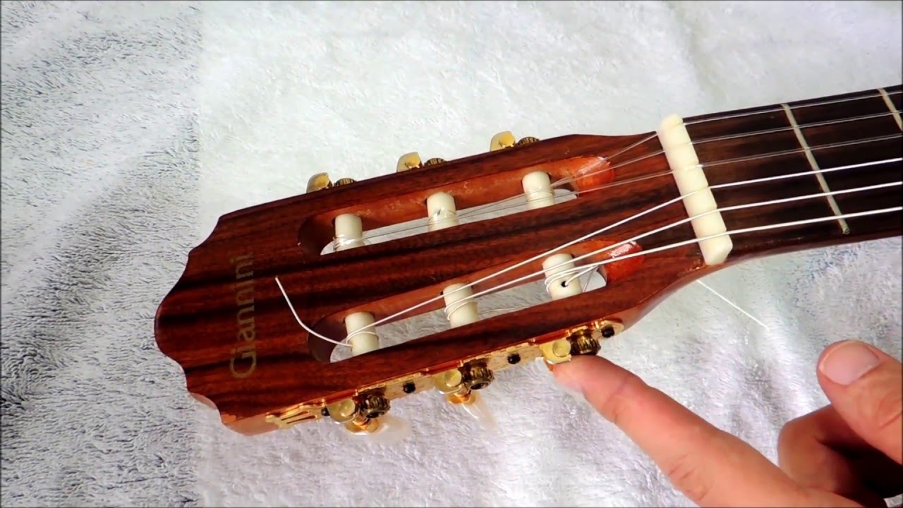 Como trocar as cordas de violão nylon