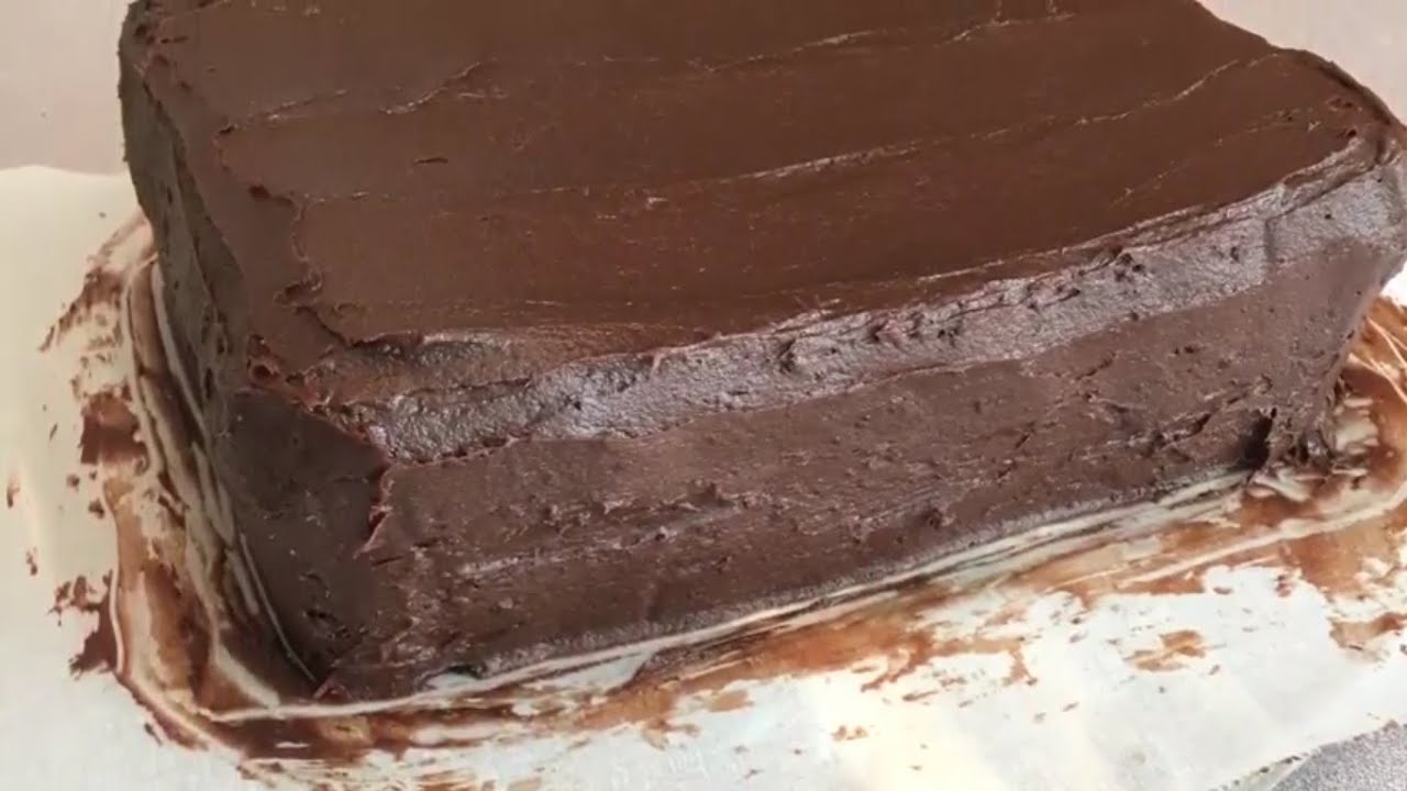 Gluten-Free, Dairy-Free and Refined Sugar-Free Chocolate Cake!