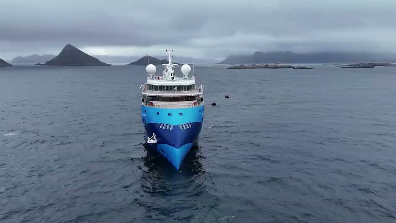 Откройте для себя самые современные суда компании Polar Latitudes Expeditions.