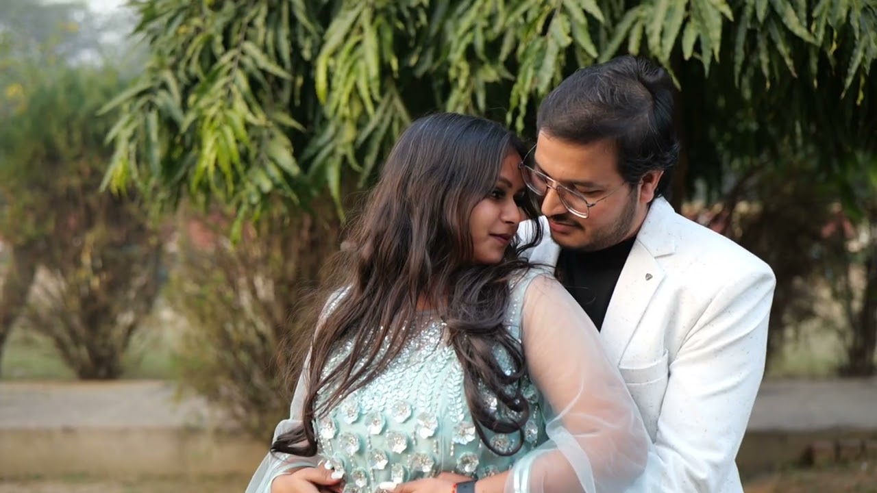 PALLAVI STUDIO .DABARI-U.P.6398346400