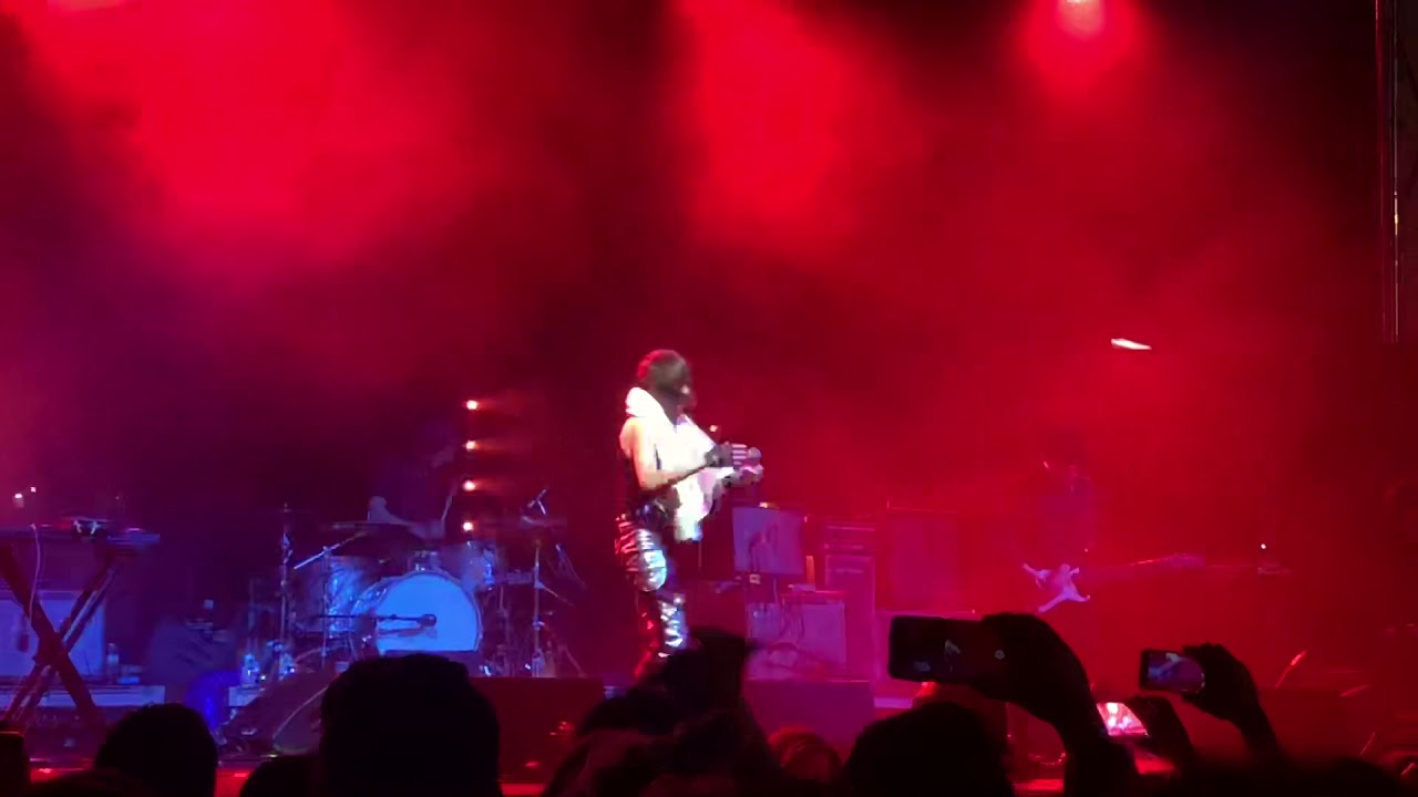 Yeah Yeah Yeahs - “Y Control” live at the Goose Island 215 Block Party in Philadelphia