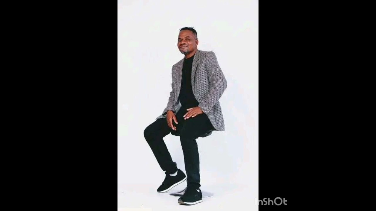 MOHLALERWA WA MANYALO-TLOGELANG MOGATSAKA(PUBLISHED BY LORDWICK PHOTO)