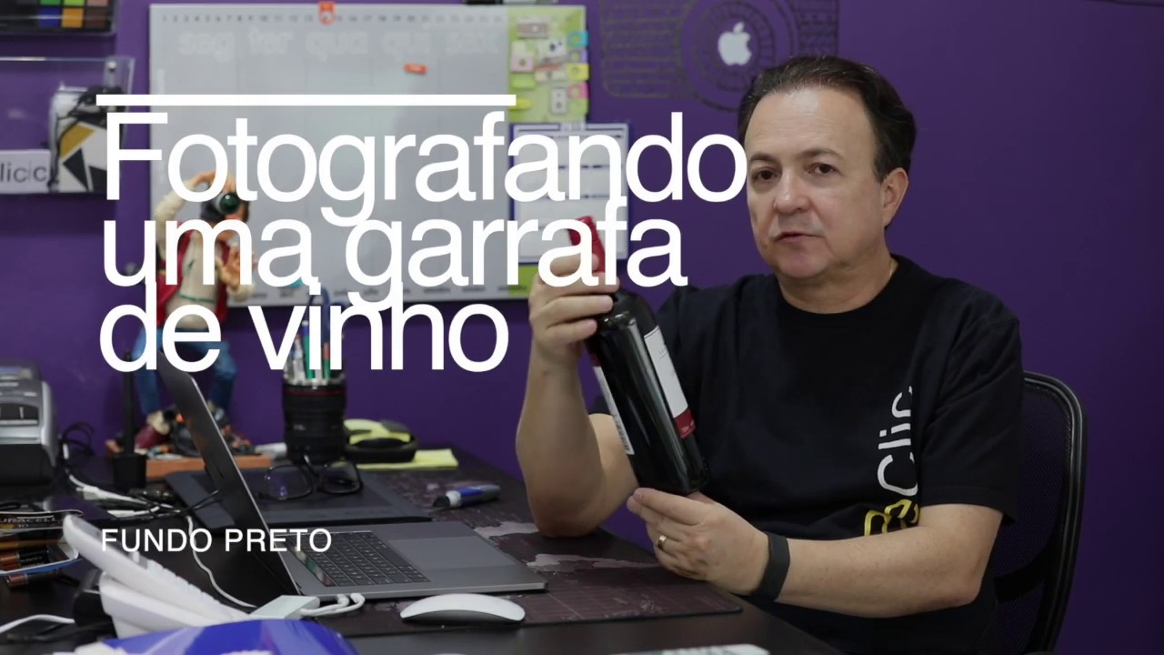 Fotografia garrafa de vinho