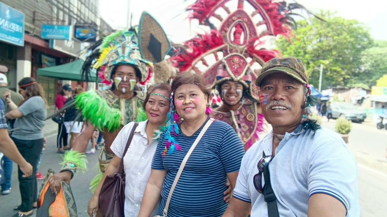 Happy birthday my sister, 👑Queen's Every body's enjoy😊 God bless us all 👍