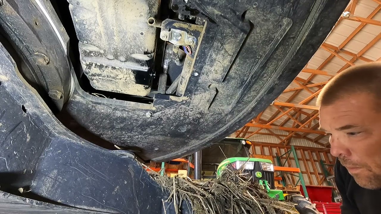 Servicing a Yanmar VIO50-6
