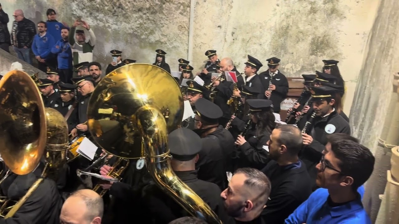La B.V. Addolorata rientra nella sua “Ghjiesiella” accompagnata dalla Banda “A. De Bartolo”