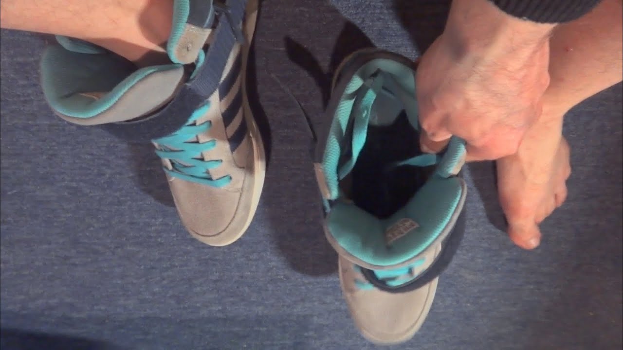 Shoeplay with Adidas Varial mid