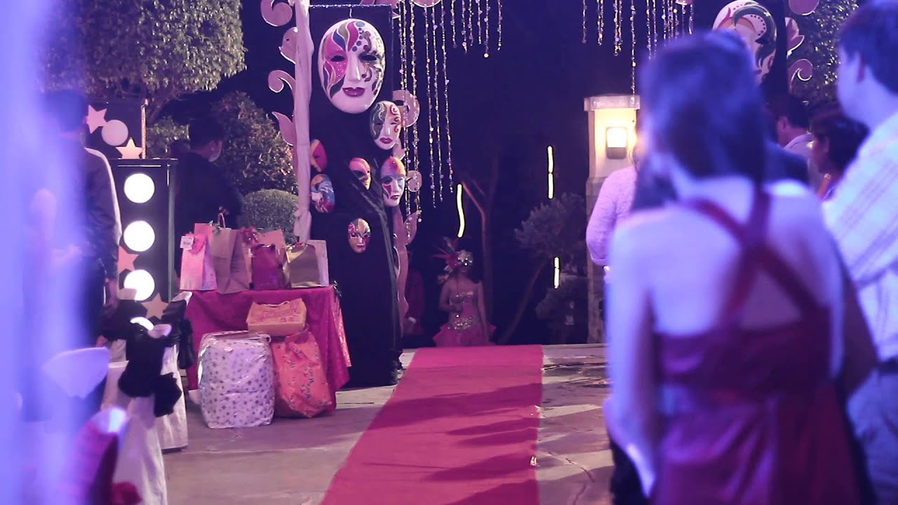 GRAND ENTRANCE OF THE DEBUTANT