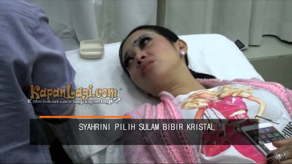 Syahrini Hadirkan Trend 'Sulam Alis Semut Berbaris'!