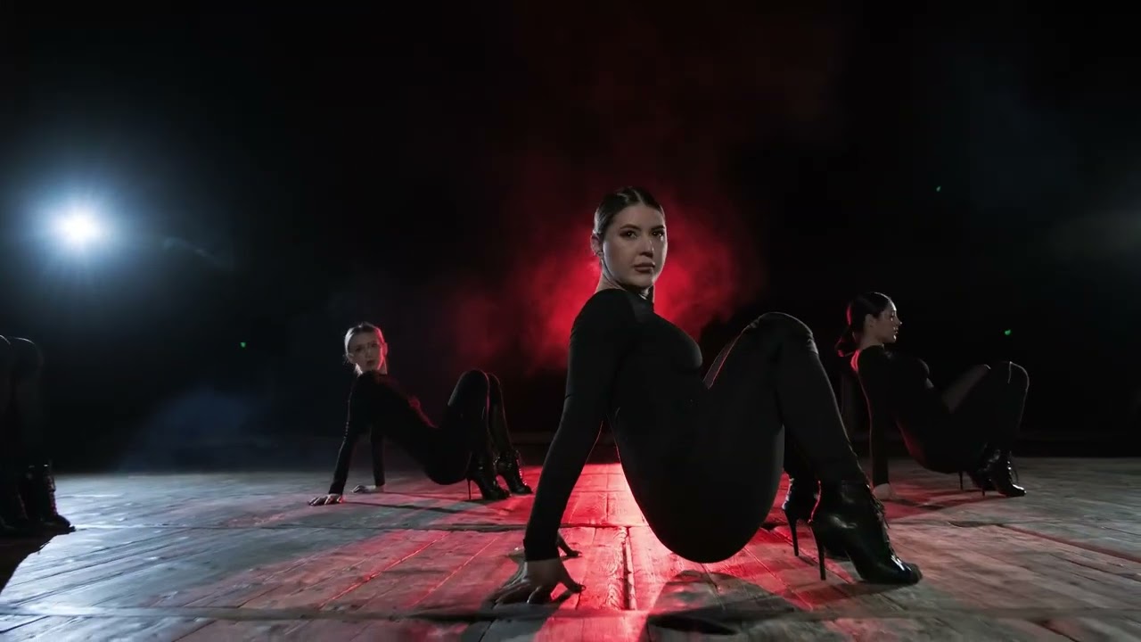 Dance HOUSE Centre/ choreography by Anastasia Domoshenko/ Odelly Mon Demon